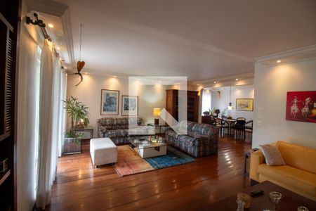 Apartamento à venda com 200m², 3 quartos e 2 vagasSala