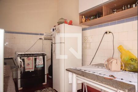 Casa de condomínio à venda com 200m², 3 quartos e 2 vagasCasa 3 - Cozinha