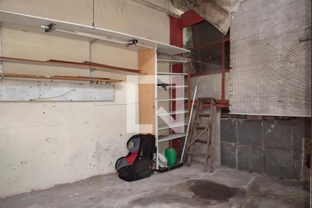 Casa de condomínio à venda com 200m², 3 quartos e 2 vagasGaragem