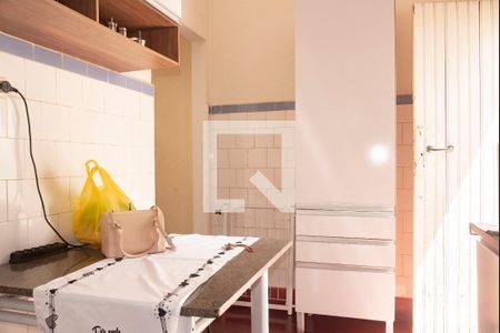 Casa de condomínio à venda com 200m², 3 quartos e 2 vagasCasa 3 - Cozinha