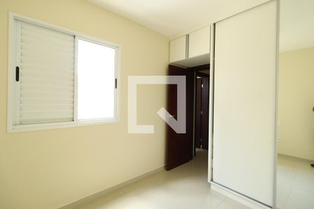 Quarto 2 de apartamento para alugar com 3 quartos, 88m² em Saraiva, Uberlândia