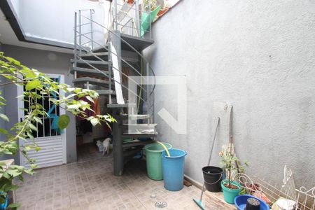 Casa à venda com 150m², 4 quartos e 1 vagaQuintal