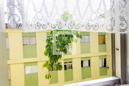 Apartamento à venda com 60m², 2 quartos e 1 vaga Apartamento à venda com 60m², 2 quartos e 1 vagaVista da Cozinha e Área de Serviço