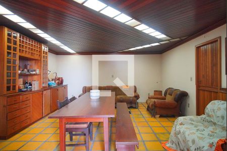 Casa à venda com 375m², 4 quartos e 2 vagasÁrea comum - Salão de festas