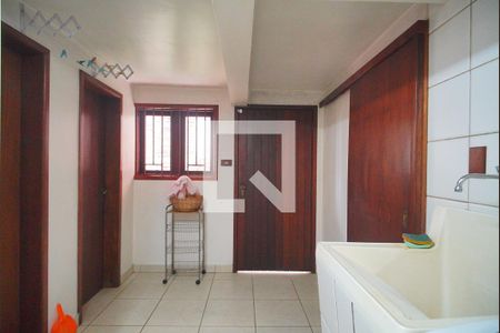 Casa à venda com 375m², 4 quartos e 2 vagasÁrea de Serviço