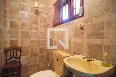 Casa à venda com 375m², 4 quartos e 2 vagasBanheiro 3