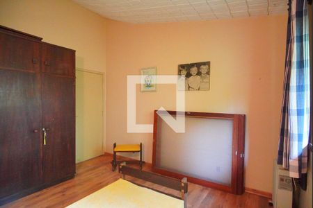 Casa à venda com 375m², 4 quartos e 2 vagasQuarto 1