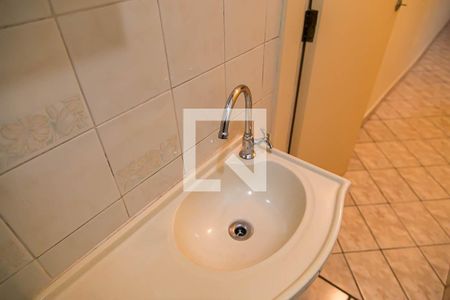 Casa para alugar com 115m², 2 quartos e 1 vagaBanheiro Social - Pia