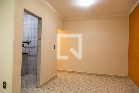 Sala de casa para alugar com 2 quartos, 115m² em Vila Campestre, São Paulo