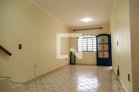 Sala de casa para alugar com 2 quartos, 115m² em Vila Campestre, São Paulo