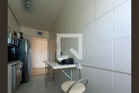 Apartamento para alugar com 106m², 3 quartos e 2 vagasCozinha