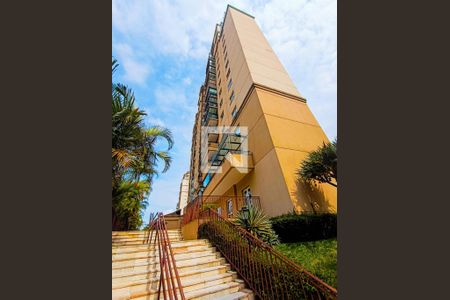 Apartamento para alugar com 106m², 3 quartos e 2 vagasFachada