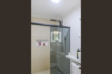 Banheiro da Suíte de casa à venda com 4 quartos, 200m² em Jd Iraja, São Bernardo do Campo