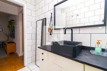 Apartamento à venda com 110m², 2 quartos e sem vaga Apartamento à venda com 110m², 2 quartos e sem vagaBanheiro