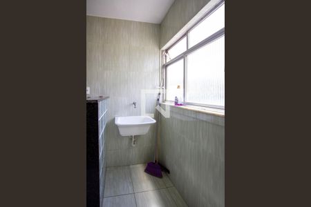 Apartamento à venda com 71m², 2 quartos e 1 vagaÁrea de Serviço