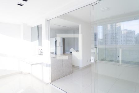 Apartamento para alugar com 56m², 1 quarto e 1 vagaVaranda