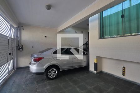 Casa à venda com 215m², 3 quartos e 2 vagasGaragem