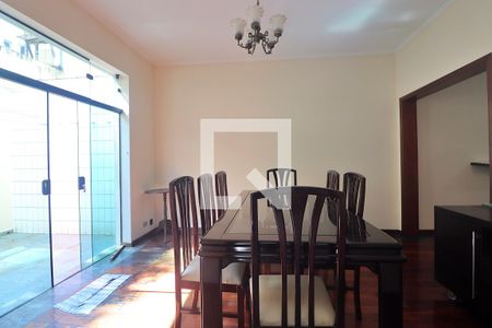 Casa à venda com 215m², 3 quartos e 2 vagasSala de Jantar