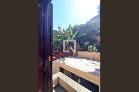 Casa à venda com 215m², 3 quartos e 2 vagasSuíte - Vista do Quarto 1