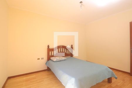 Suíte - Quarto 1 de casa à venda com 3 quartos, 215m² em Parque das Nações, Santo André