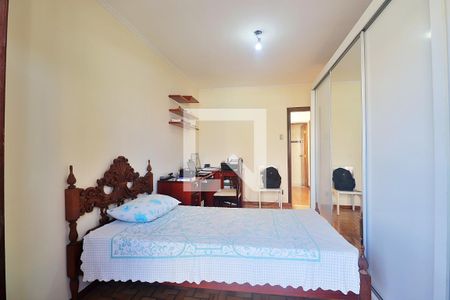 Casa à venda com 215m², 3 quartos e 2 vagasQuarto 3