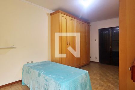 Casa à venda com 215m², 3 quartos e 2 vagasQuarto 2