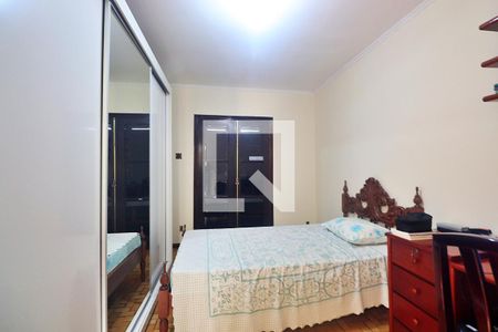 Casa à venda com 215m², 3 quartos e 2 vagasQuarto 3