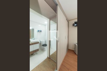 Apartamento à venda com 57m², 2 quartos e 1 vaga Apartamento à venda com 57m², 2 quartos e 1 vagaBanheiro da Suíte