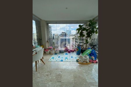 Apartamento à venda com 3 quartos, 367m² em Moema, São Paulo