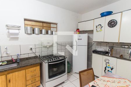 Casa à venda com 160m², 5 quartos e 2 vagasCasa 3 - Cozinha  