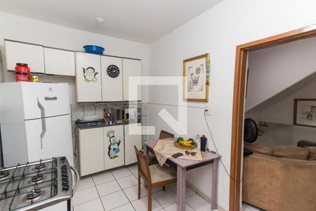 Casa à venda com 160m², 5 quartos e 2 vagasCasa 3 - Cozinha  
