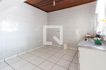 Casa à venda com 160m², 5 quartos e 2 vagasCasa 1 - Cozinha 
