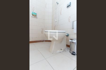 Casa à venda com 160m², 5 quartos e 2 vagasCasa 1 - Banheiro  