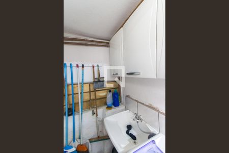 Casa à venda com 160m², 5 quartos e 2 vagasCasa 2 - Cozinha e Área de Serviço  