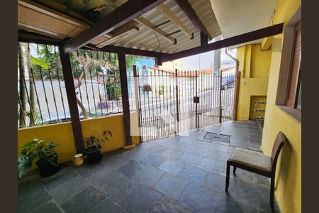 Casa à venda com 160m², 5 quartos e 2 vagas Casa à venda com 160m², 5 quartos e 2 vagasGaragem