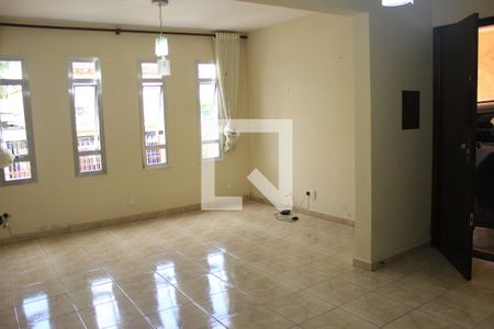Sala de casa para alugar com 3 quartos, 130m² em Jardim Rosa de Franca, Guarulhos