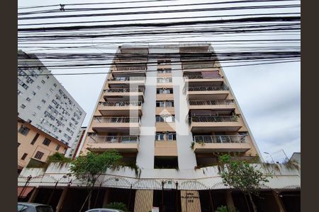 Apartamento para alugar com 230m², 4 quartos e 2 vagas Apartamento para alugar com 230m², 4 quartos e 2 vagasFachada