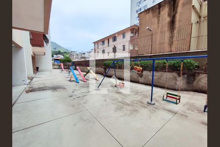 Apartamento para alugar com 230m², 4 quartos e 2 vagas Apartamento para alugar com 230m², 4 quartos e 2 vagasÁrea comum - Playground