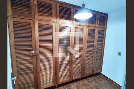 Apartamento para alugar com 230m², 4 quartos e 2 vagas Apartamento para alugar com 230m², 4 quartos e 2 vagasQuarto de Serviço