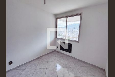 Apartamento para alugar com 230m², 4 quartos e 2 vagas Apartamento para alugar com 230m², 4 quartos e 2 vagasQuarto 2