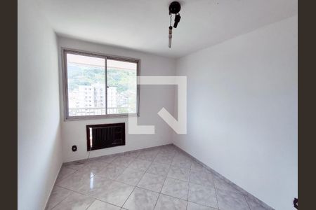 Apartamento para alugar com 230m², 4 quartos e 2 vagas Apartamento para alugar com 230m², 4 quartos e 2 vagasQuarto 2