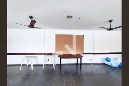 Apartamento para alugar com 230m², 4 quartos e 2 vagas Apartamento para alugar com 230m², 4 quartos e 2 vagasÁrea comum - Salão de festas