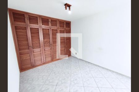 Apartamento para alugar com 230m², 4 quartos e 2 vagas Apartamento para alugar com 230m², 4 quartos e 2 vagasSuite 1 - Armários