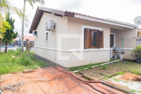 Casa à venda com 48m², 2 quartos e 1 vagaQuintal
