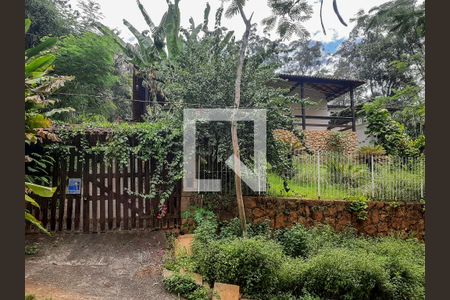 Casa de condomínio para alugar com 911m², 6 quartos e 3 vagasPlaquinha