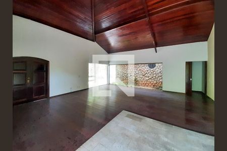 Sala de casa de condomínio para alugar com 6 quartos, 911m² em Itanhangá, Rio de Janeiro