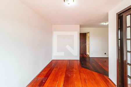 Sala de apartamento para alugar com 3 quartos, 70m² em Jardim Ester, São Paulo