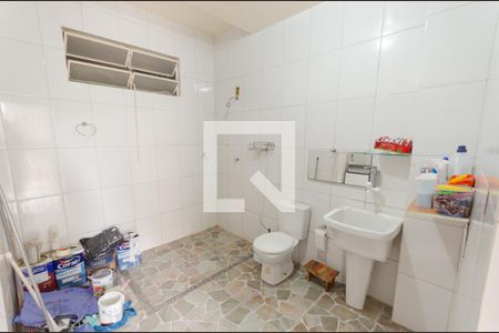 Apartamento à venda com 120m², 3 quartos e 1 vaga Apartamento à venda com 120m², 3 quartos e 1 vagaBanheiro Social