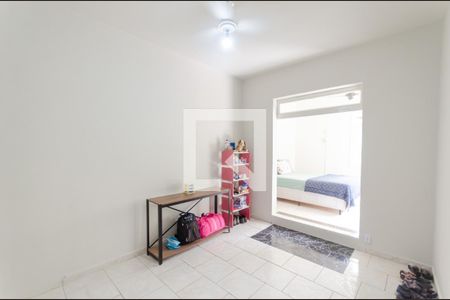 Apartamento à venda com 120m², 3 quartos e 1 vaga Apartamento à venda com 120m², 3 quartos e 1 vagaSuíte