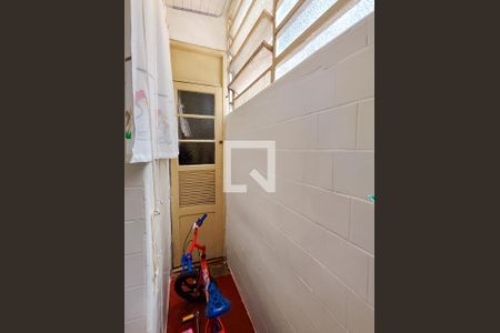 Apartamento para alugar com 70m², 2 quartos e sem vagaBanheiro de serviço